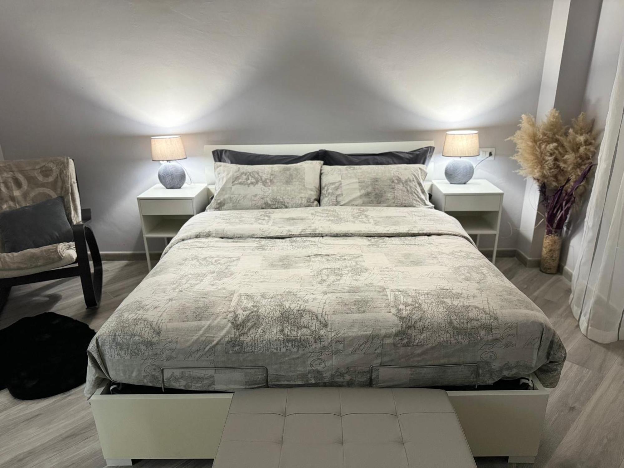 Trento House Zona Stazione Centro Storico Appartement Parma Buitenkant foto