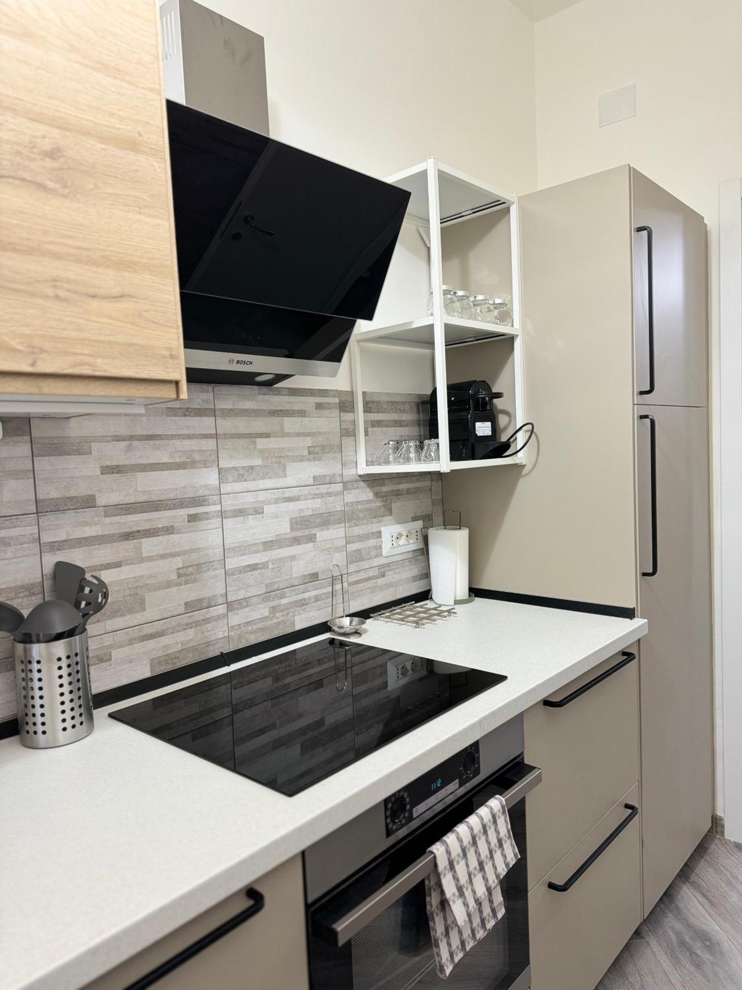 Trento House Zona Stazione Centro Storico Appartement Parma Buitenkant foto